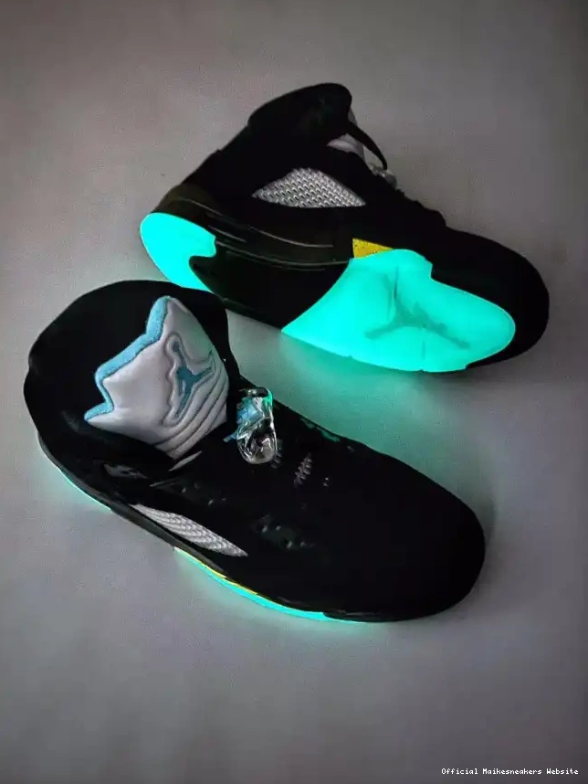 Official Maikesneakers Aqua Air Jordan DD0587-047 5 0516